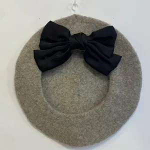 Beret with Bow - Flannel and Black