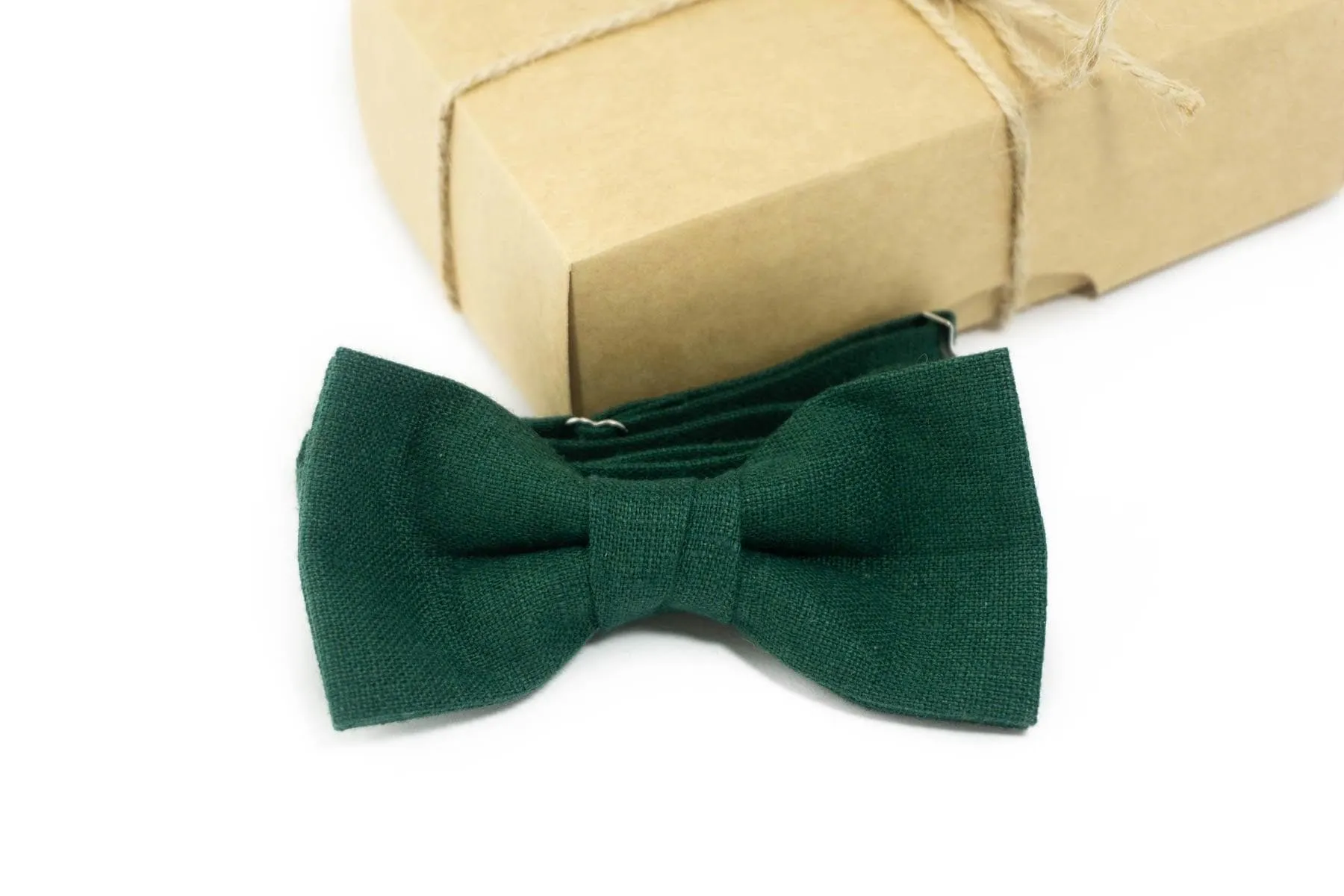 Green wedding bow tie |  Green pre-tied bow tie