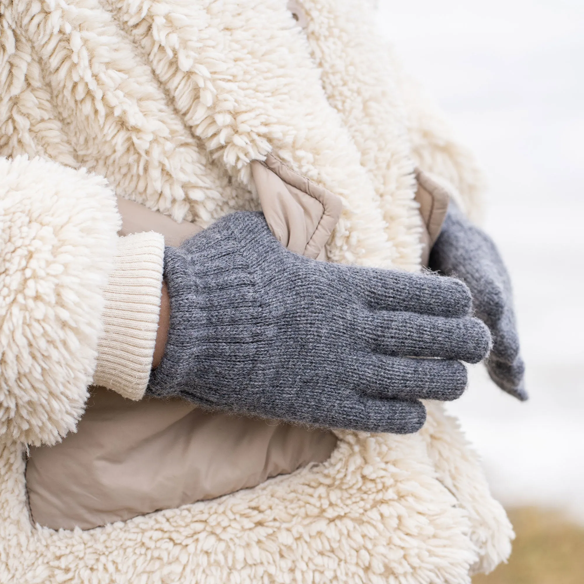 MENIQUE Knit Gloves Cashmere Blend