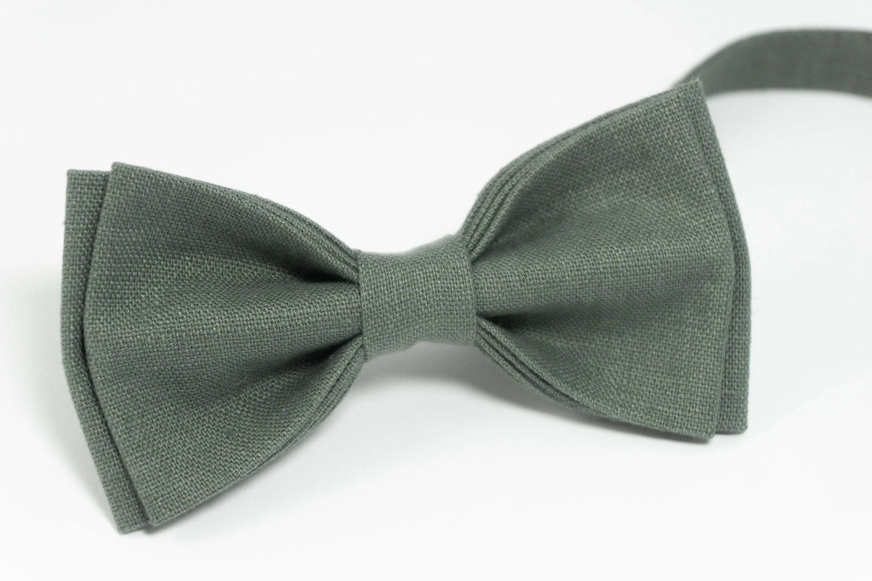 Pine bow tie for weddings | Pine groom bow tie groomsmen ties